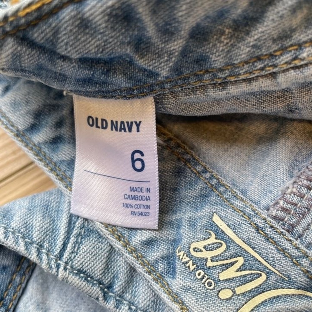 Lot of 5 Old Navy and Gap Denim Shorts and Mini Skirt Size 6 Medium Light White - Picture 11 of 16